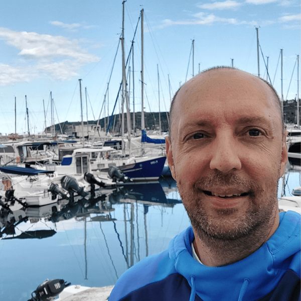 Dr. Marko Persic